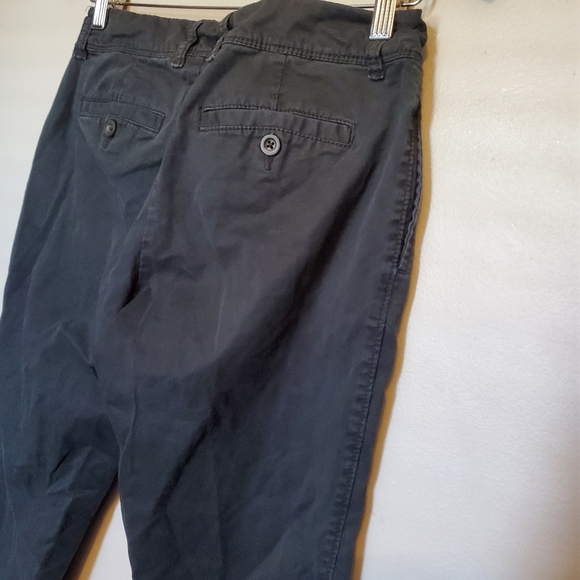 GAP Faded Black Khakis Vintage Rolled Crop Pants - Size 0R - Picture 13 of 13